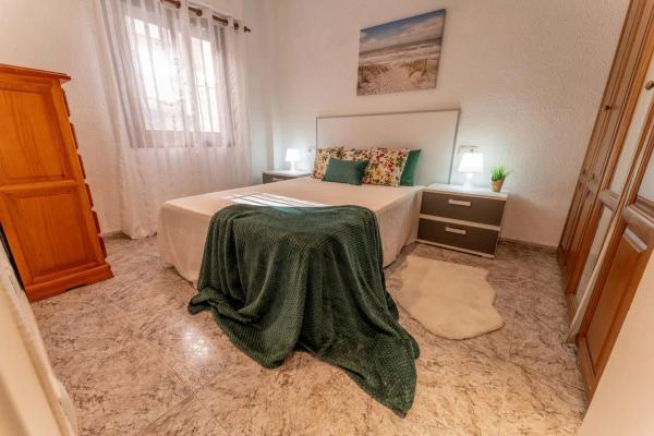 Venta de piso en Barrio Sector V-El Canal, Elche / Elx
thumbnail 2