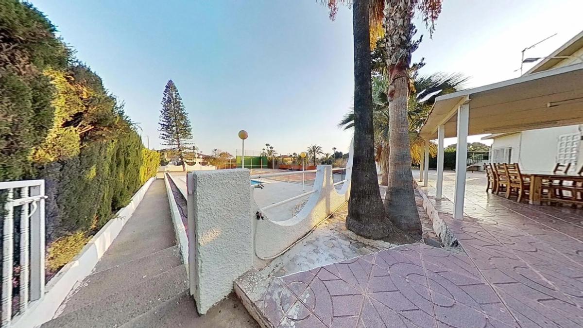 Venta de chalet independiente en Peña de Las Águilas, Elche / Elx
photo 2