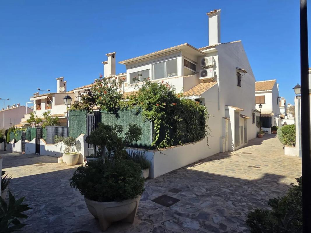 Продажа отдельного шале в Monte Faro-Altomar, Гран-Алакант photo 1