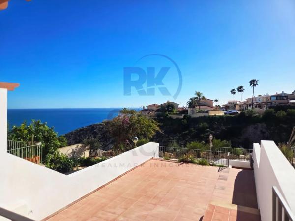 Частный шале на продаже в  Gran Vista-Olivo de Oro, Гран-Алакант photo 4