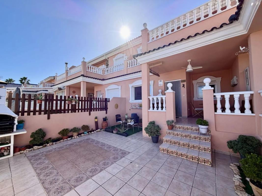 Sale of independent chalet in Avenida de Noruega, Gran Alacant
photo 1