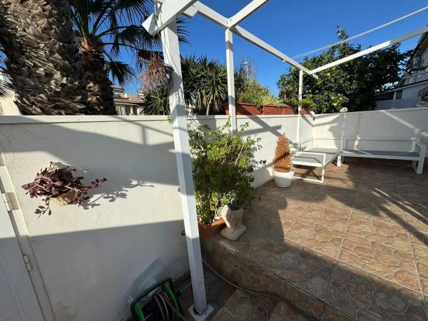 Dom szeregowy na sprzedaż w  Calle Monte de Santa Pola, 35 , Gran Alacant photo 1