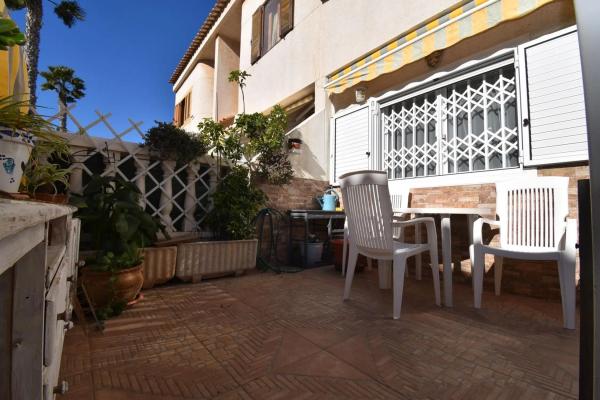 Chalet wolnostojący na sprzedaż w  Monte Faro-Altomar, Gran Alacant photo 1