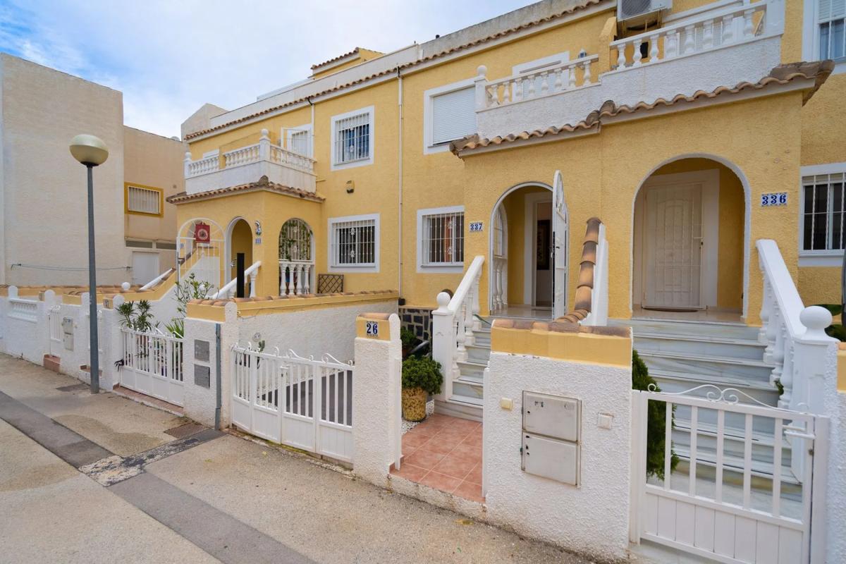 Продажа квартиры на Calle Orden del Corintio, Гран-Алакант
photo 2