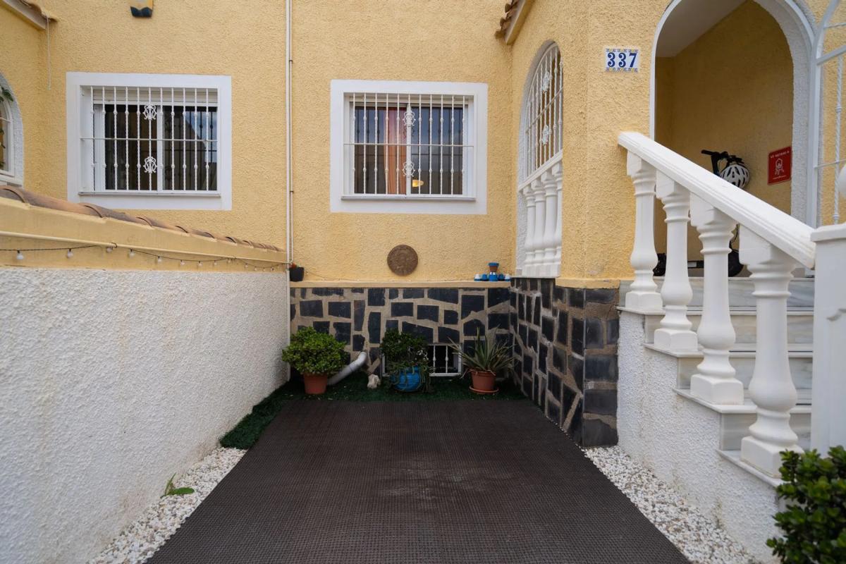 Продажа квартиры на Calle Orden del Corintio, Гран-Алакант
photo 3