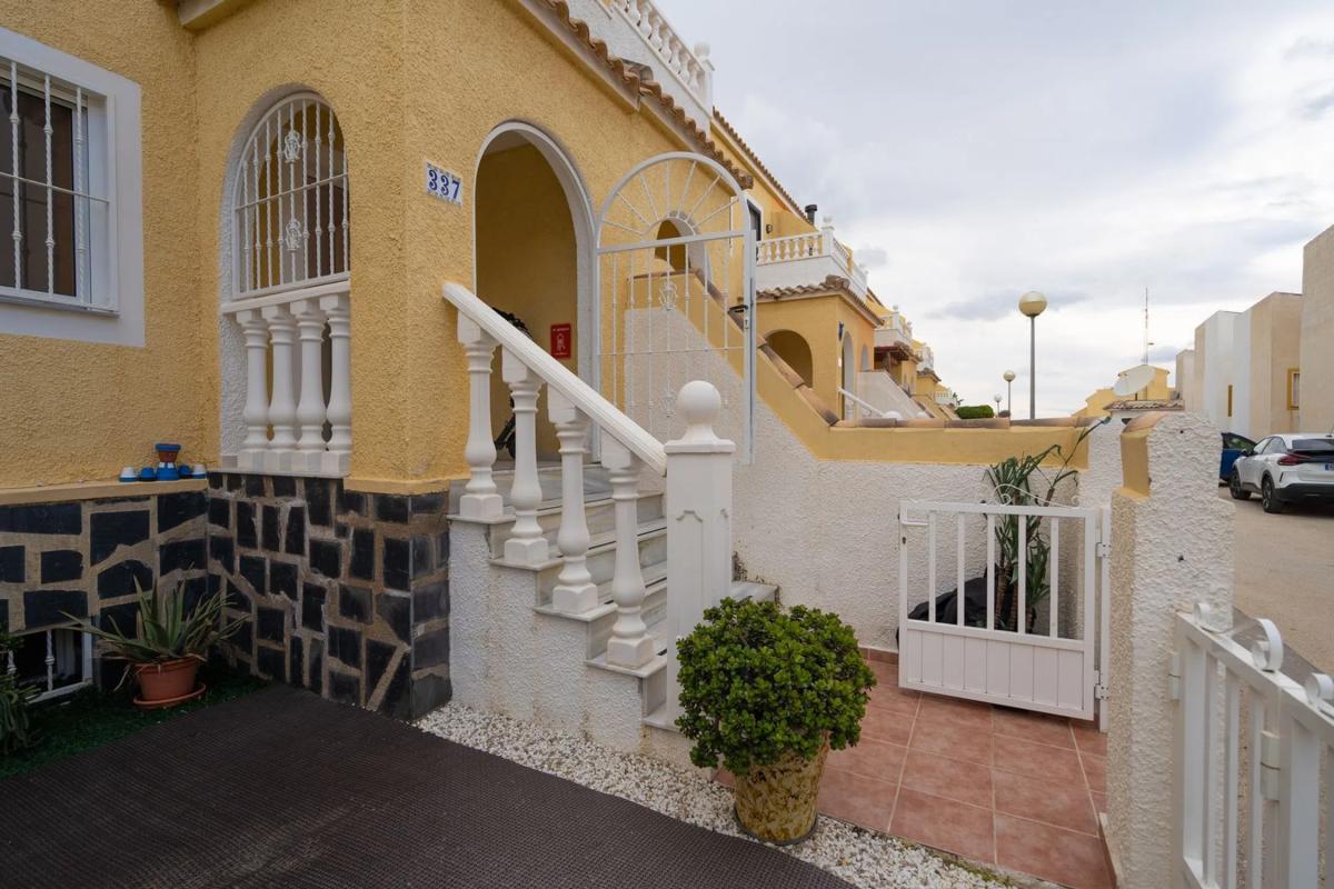 Продажа квартиры на Calle Orden del Corintio, Гран-Алакант
photo 4