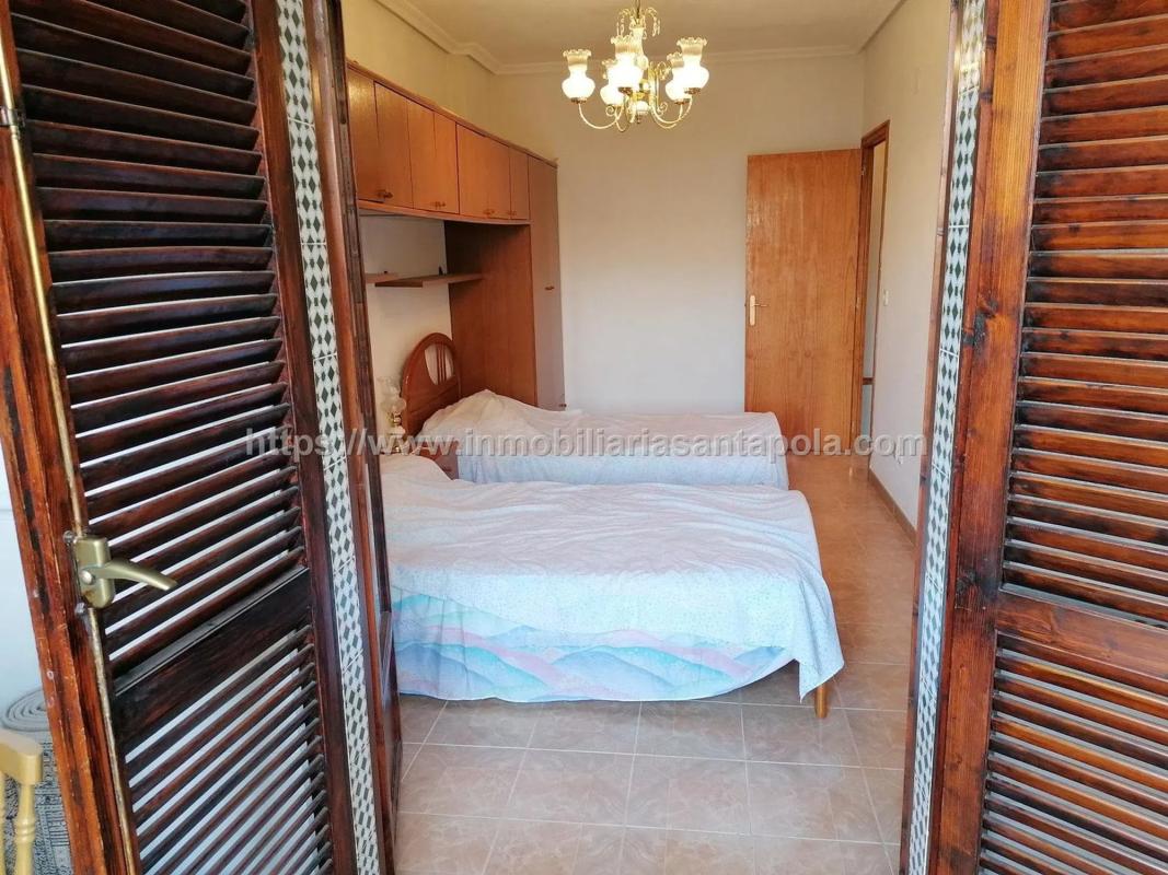 Продажа отдельного шале в  Centro, Санта Пола photo 3