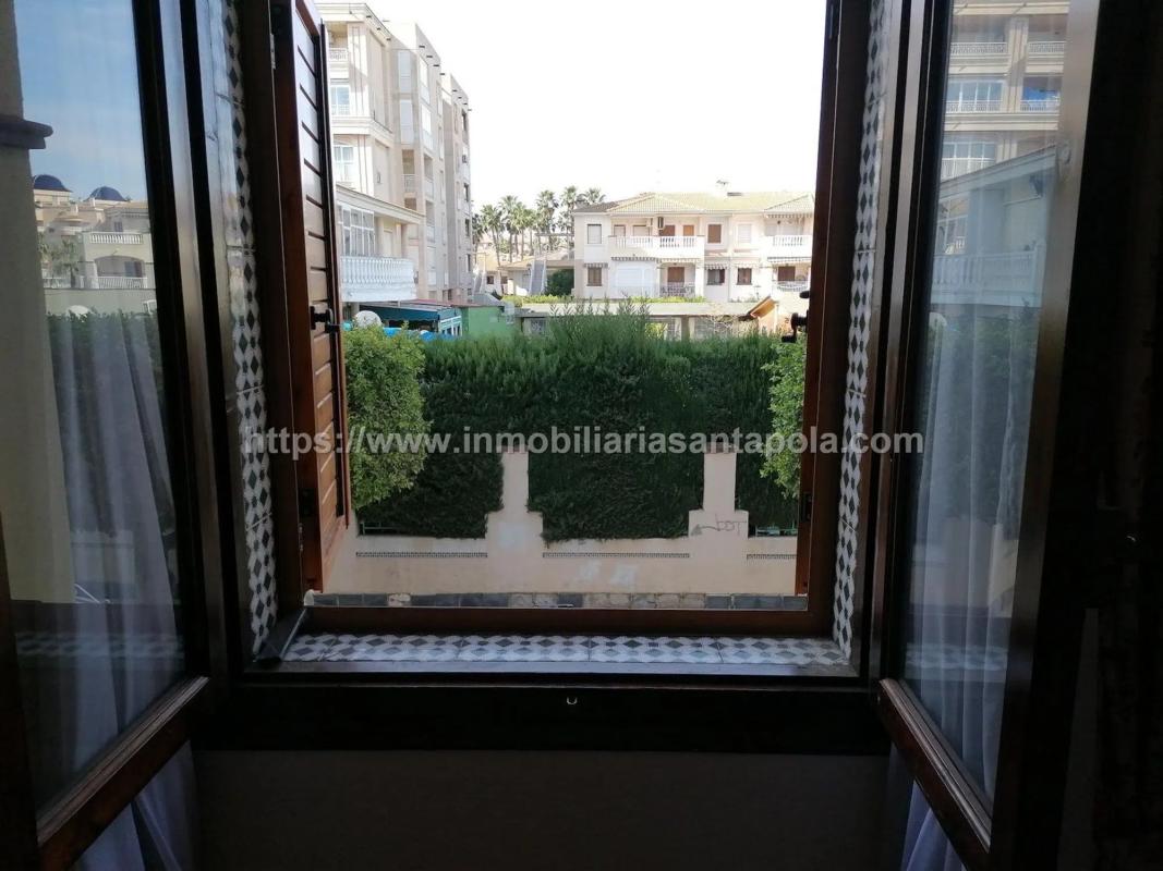 Продажа отдельного шале в  Centro, Санта Пола photo 4
