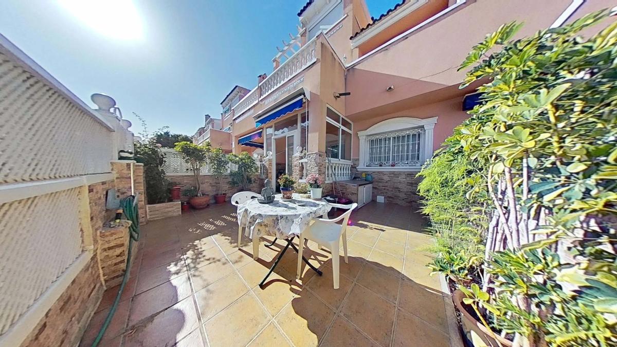 Продажа таунхауса в  Gran Playa , Санта Пола photo 2