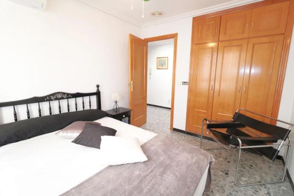Sale of flat in Calle de Sant Antoni, Santa Pola
 photo 1