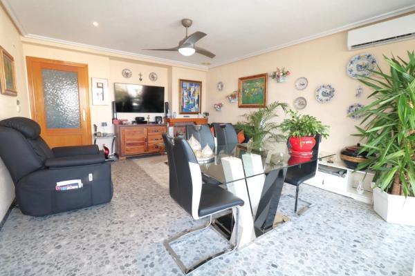 Sale of flat in Calle de Sant Antoni, Santa Pola
 photo 2