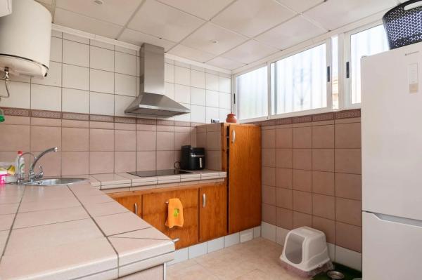 Четырехквартирный дом на продажу на  Calle Logroño, 6 , Санта Пола photo 4