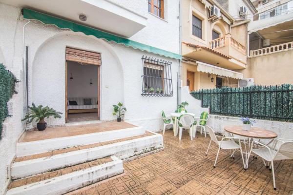 Четырехквартирный дом на продажу на  Calle Severiano Ballesteros , Санта Пола photo 2
