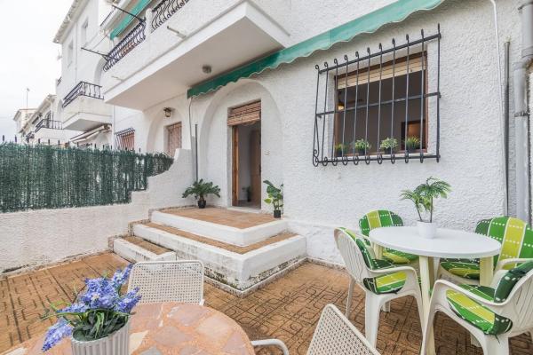 Четырехквартирный дом на продажу на  Calle Severiano Ballesteros , Санта Пола photo 3