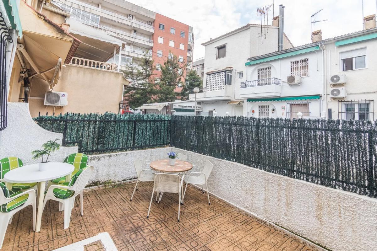 Venta de chalet adosado en Calle Severiano Ballesteros , Santa Pola photo 5