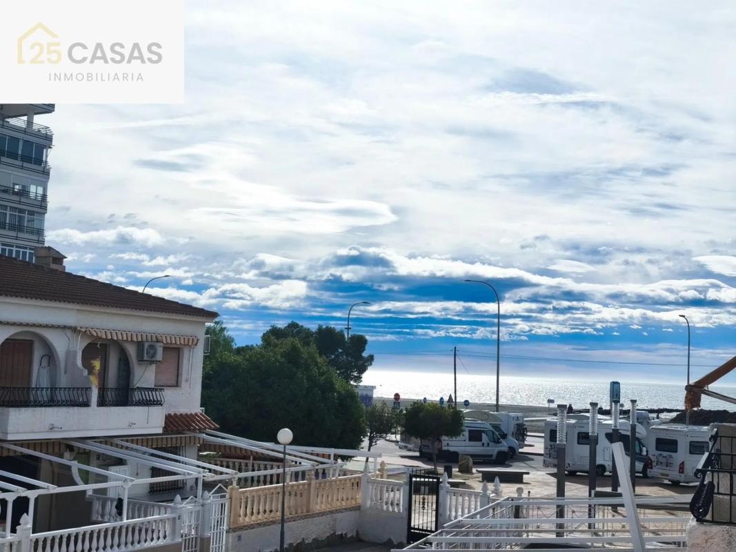 Venta de chalet independiente en Calle Biar, Santa Pola
photo 2