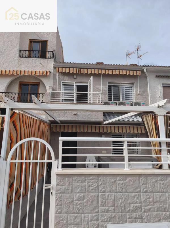 Venta de chalet independiente en Calle Biar, Santa Pola
photo 5