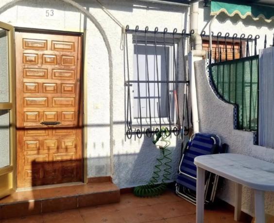 Четырехквартирный дом на продажу на  Calle Gardenias, 53 , Санта Пола photo 3