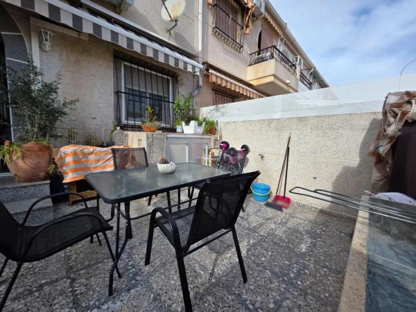 Частный шале на продаже в Avenida Verge del Pilar, Санта Пола thumbnail 2