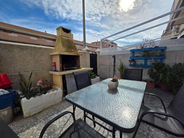 Частный шале на продаже в  Avenida Verge del Pilar, Санта Пола photo 4