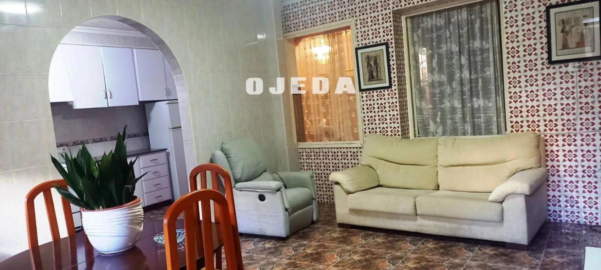 Продажа отдельного шале в Calle Madrid, Санта Пола photo 3