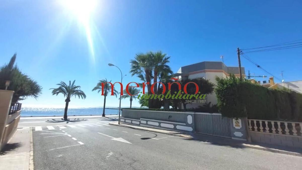 Sprzedaż niezależnego domku jednorodzinnego w  Calas de Santiago Bernabeu, Santa Pola photo 2