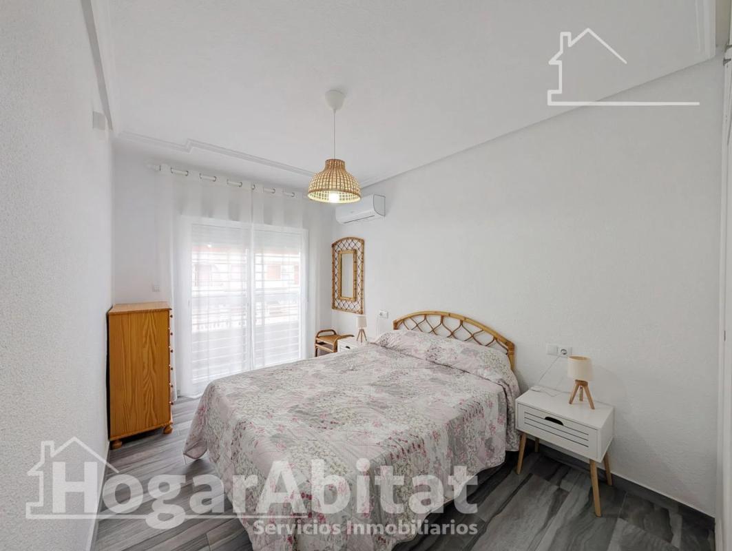 Sale of independent chalet in Calle Biar, Santa Pola
photo 3