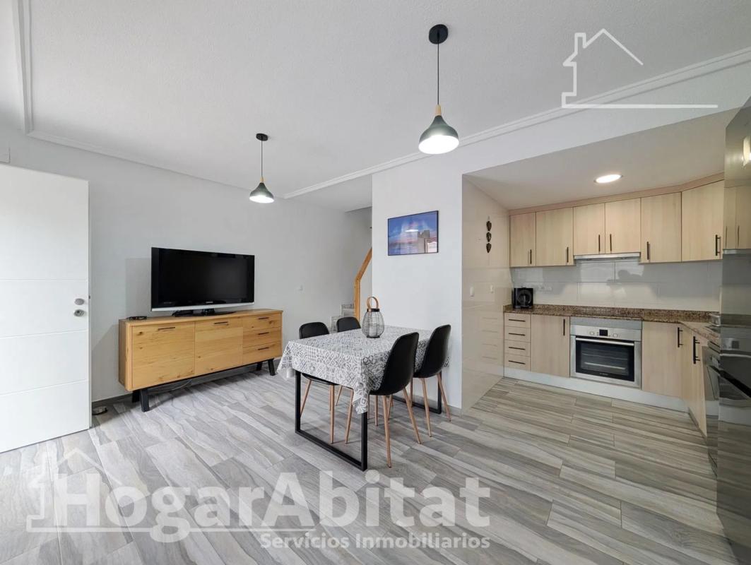 Sale of independent chalet in Calle Biar, Santa Pola
photo 5