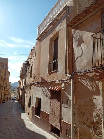 Chalet adosado en venta en  Calle Sant Pere , Agost photo 2