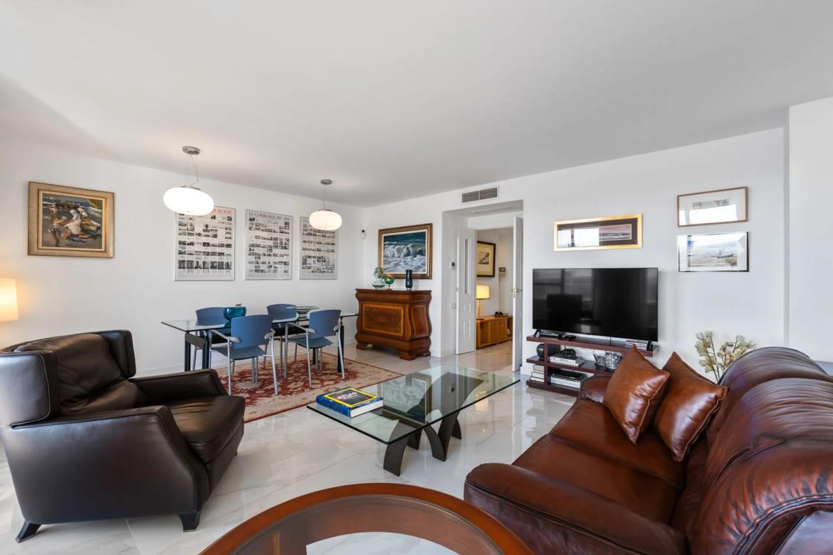 Sale of apartment in Calle Moratín, 4, Alicante
photo 2