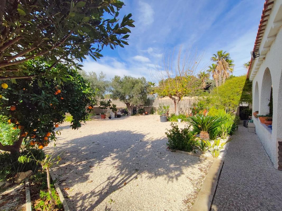 Sale of independent chalet in DS BACAROT, Alicante
photo 5