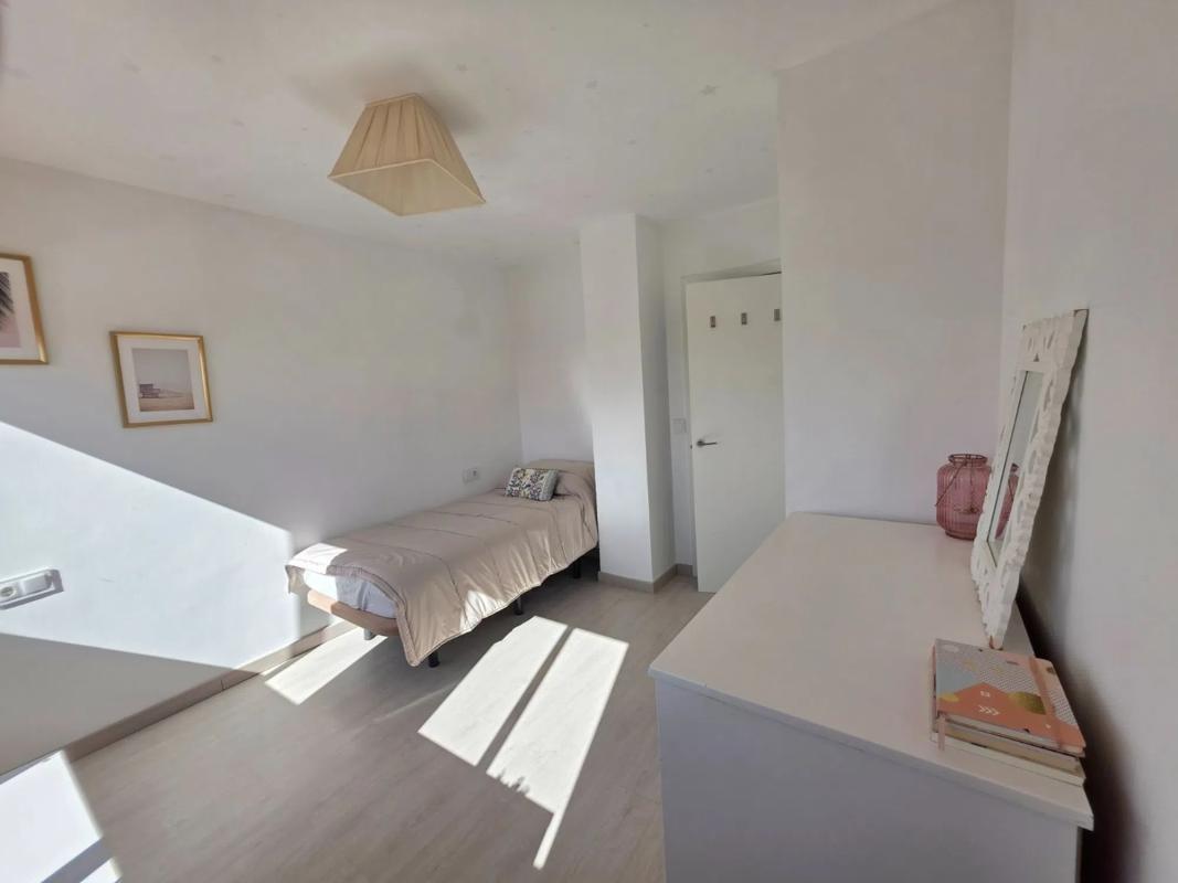 Sale of apartment in Calle Deportista Joaquín Blume, Alicante
photo 5