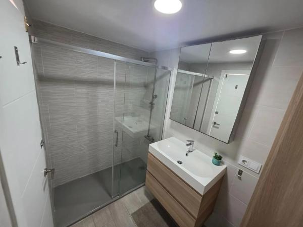 Venta de piso en Barrio El Palmeral-Urbanova-Tabarca, Alicante / Alacant
thumbnail 2