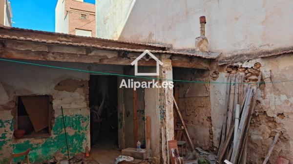 Independent chalet for sale in Calle Pol Lux, Alicante
 photo 2