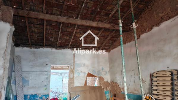 Independent chalet for sale in Calle Pol Lux, Alicante
 photo 3
