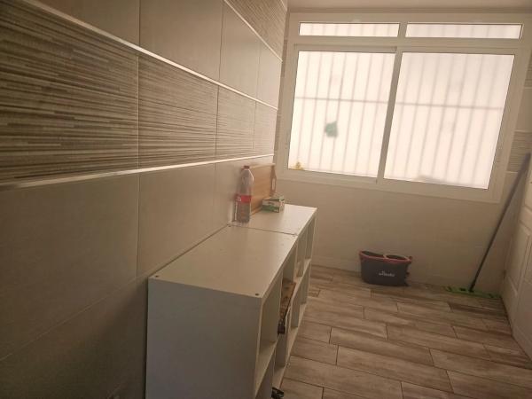 Sale of flat in Calle d'Algol, Alicante
 photo 1