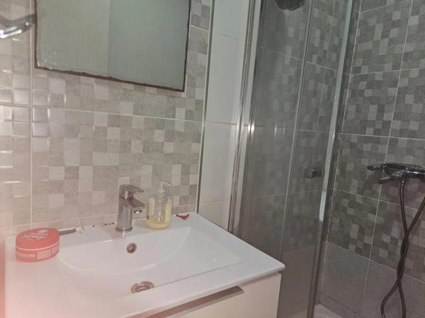 Sale of flat in Calle d'Algol, Alicante
 photo 4