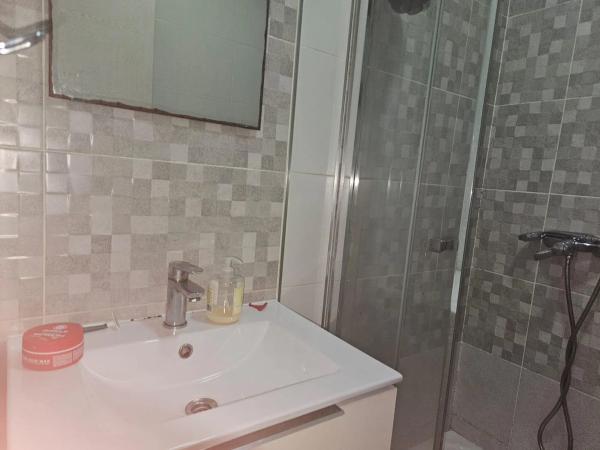 Sale of flat in Calle d'Algol, Alicante
 photo 1