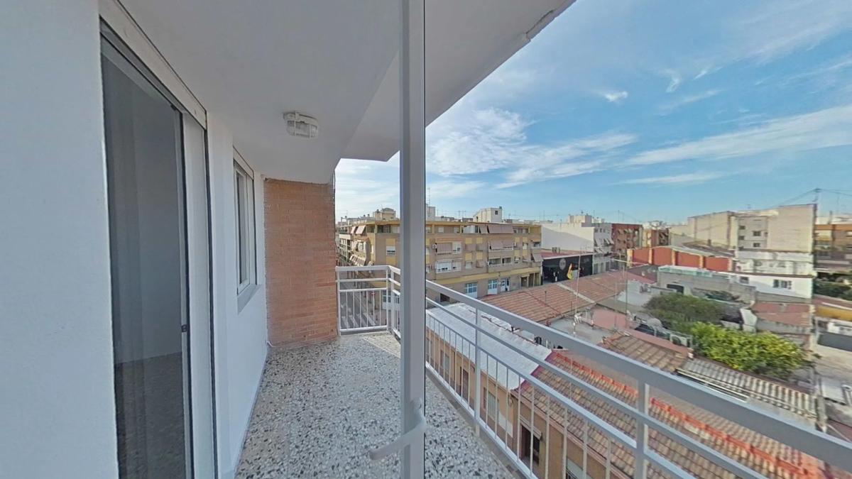 Sale of apartment in Calle Cefeo, Alicante
photo 1
