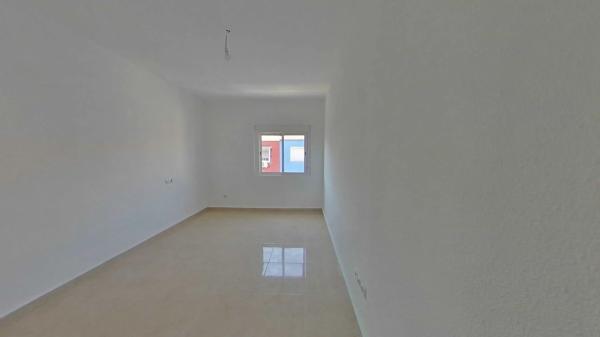 Sale of flat in Calle Profesores Hermanos Muñoz, Alicante
 photo 3