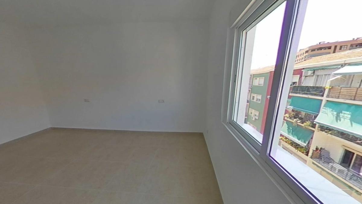 Venta de piso en Calle Profesores Hermanos Muñoz, Alicante / Alacant
photo 5