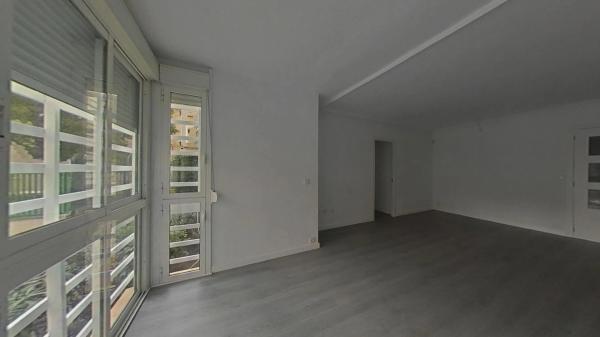 Venta de piso en Calle Metge Pedro Herrero, Alicante / Alacant
thumbnail 1