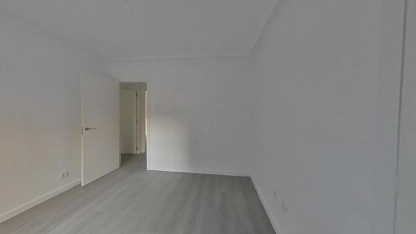 Venta de piso en Calle Metge Pedro Herrero, Alicante / Alacant
 photo 4