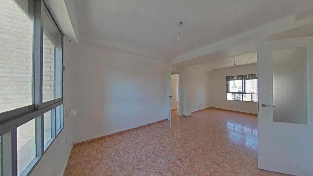Sale of apartment in Avenida de Alcalde Lorenzo Carbonell, Alicante
 photo 2