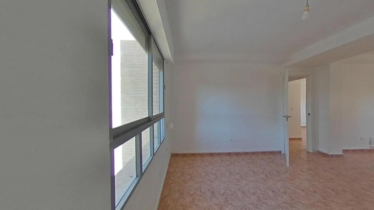 Sale of apartment in Avenida de Alcalde Lorenzo Carbonell, Alicante
 photo 3