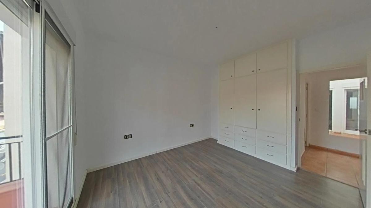 Venta de piso en Calle Alberola, Alicante / Alacant
photo 4