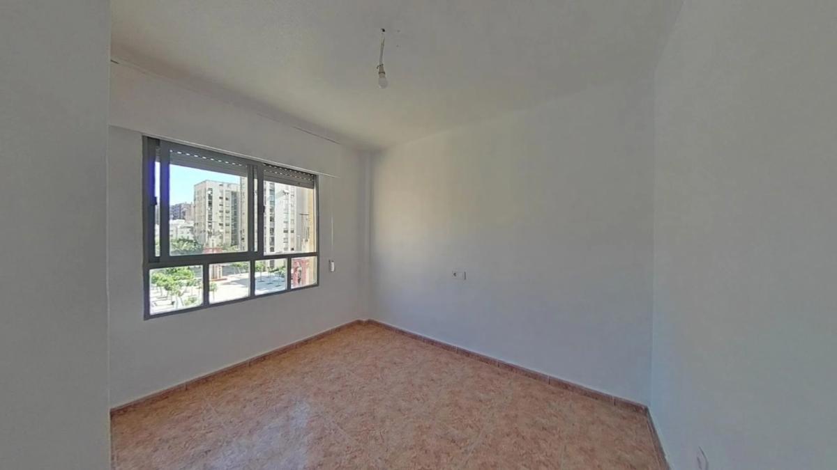 Sale of apartment in Avenida de Alcalde Lorenzo Carbonell, Alicante
 photo 5
