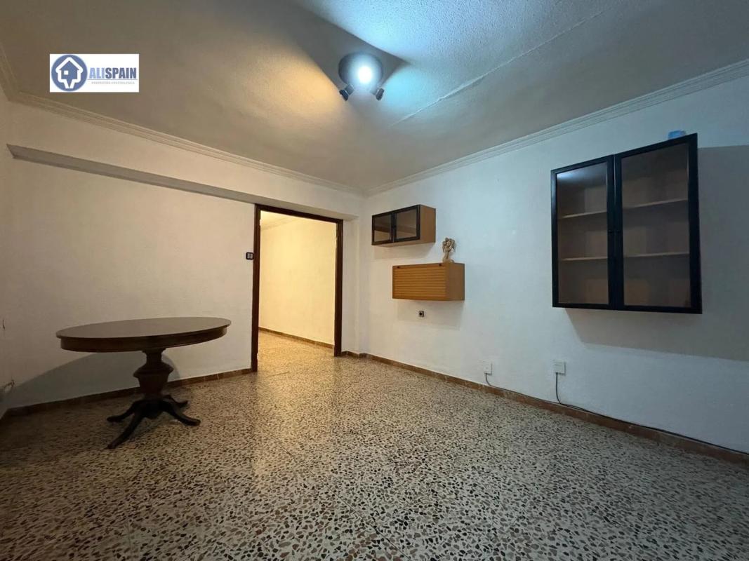 Venta de piso en Barrio La Florida Portazgo, Alicante / Alacant
photo 2