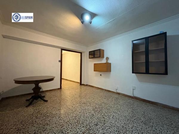 Sale of flat in Barrio La Florida Portazgo, Alicante
 photo 2