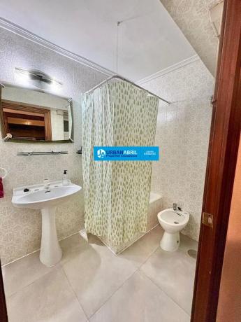 Sale of flat in Barrio La Florida Portazgo, Alicante
 photo 4